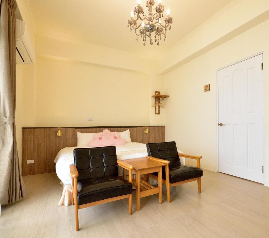 Moon Villa B&B Taitung Bagian luar foto