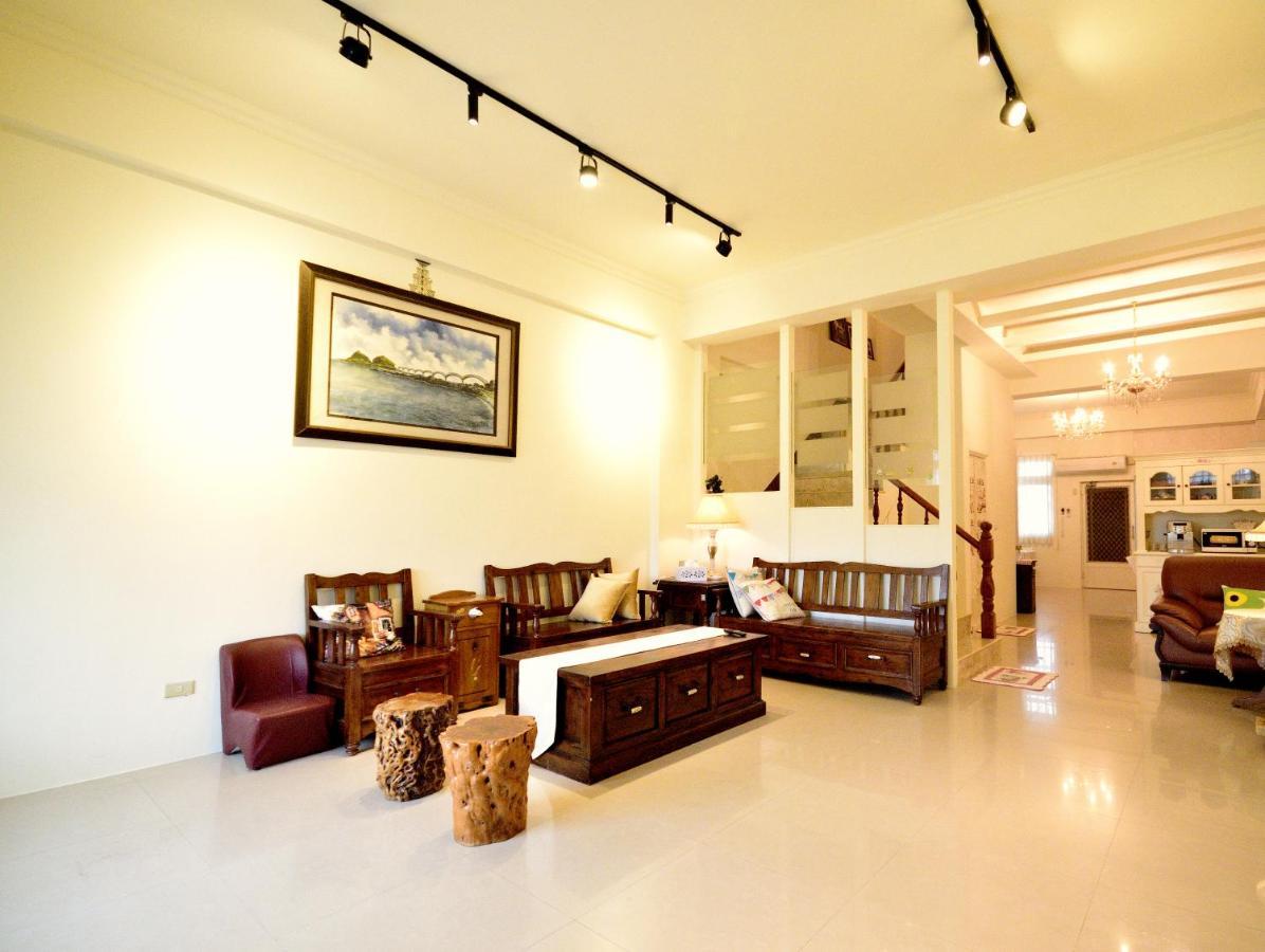 Moon Villa B&B Taitung Bagian luar foto
