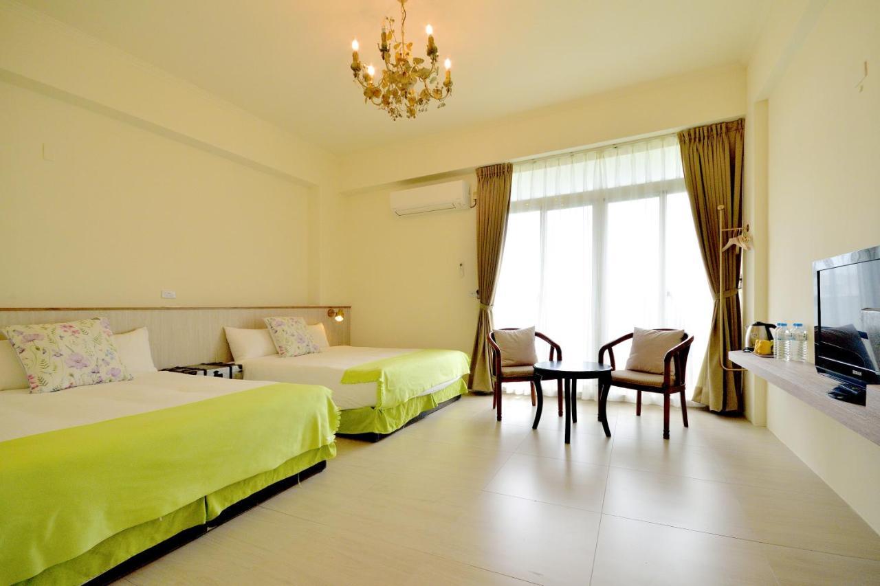 Moon Villa B&B Taitung Bagian luar foto