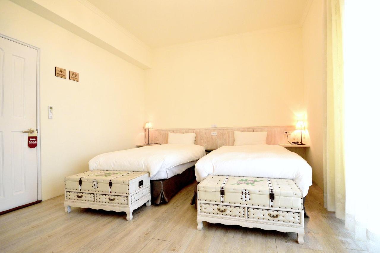 Moon Villa B&B Taitung Bagian luar foto