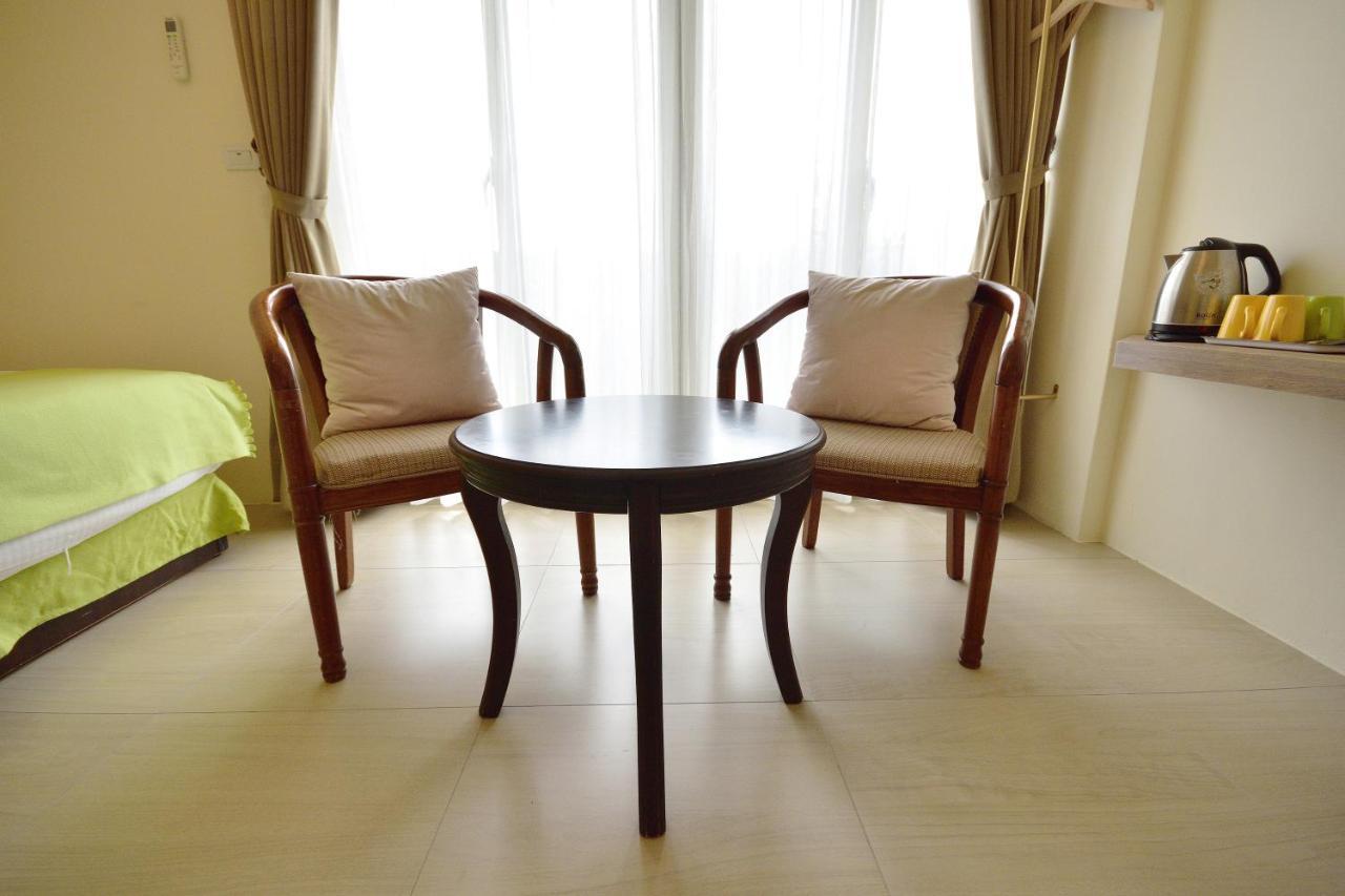 Moon Villa B&B Taitung Bagian luar foto