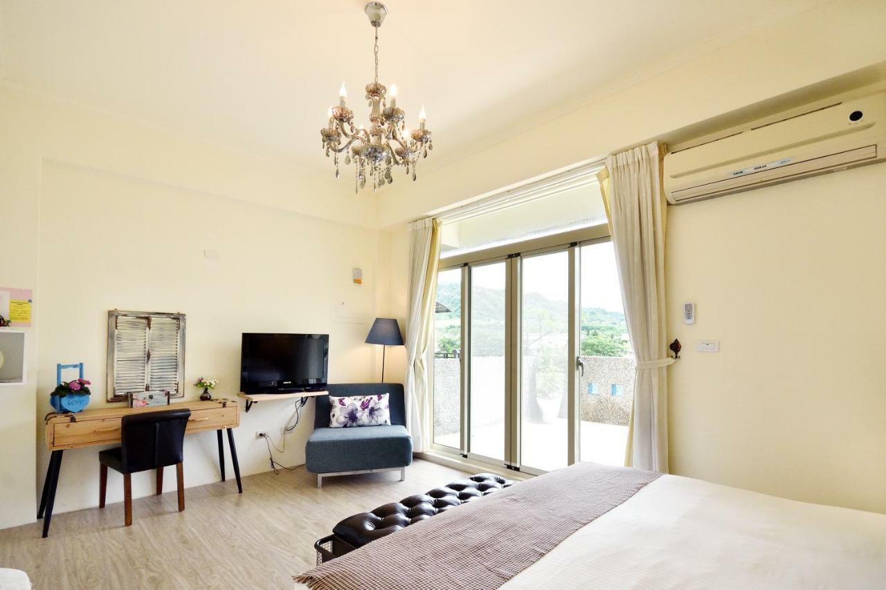 Moon Villa B&B Taitung Bagian luar foto